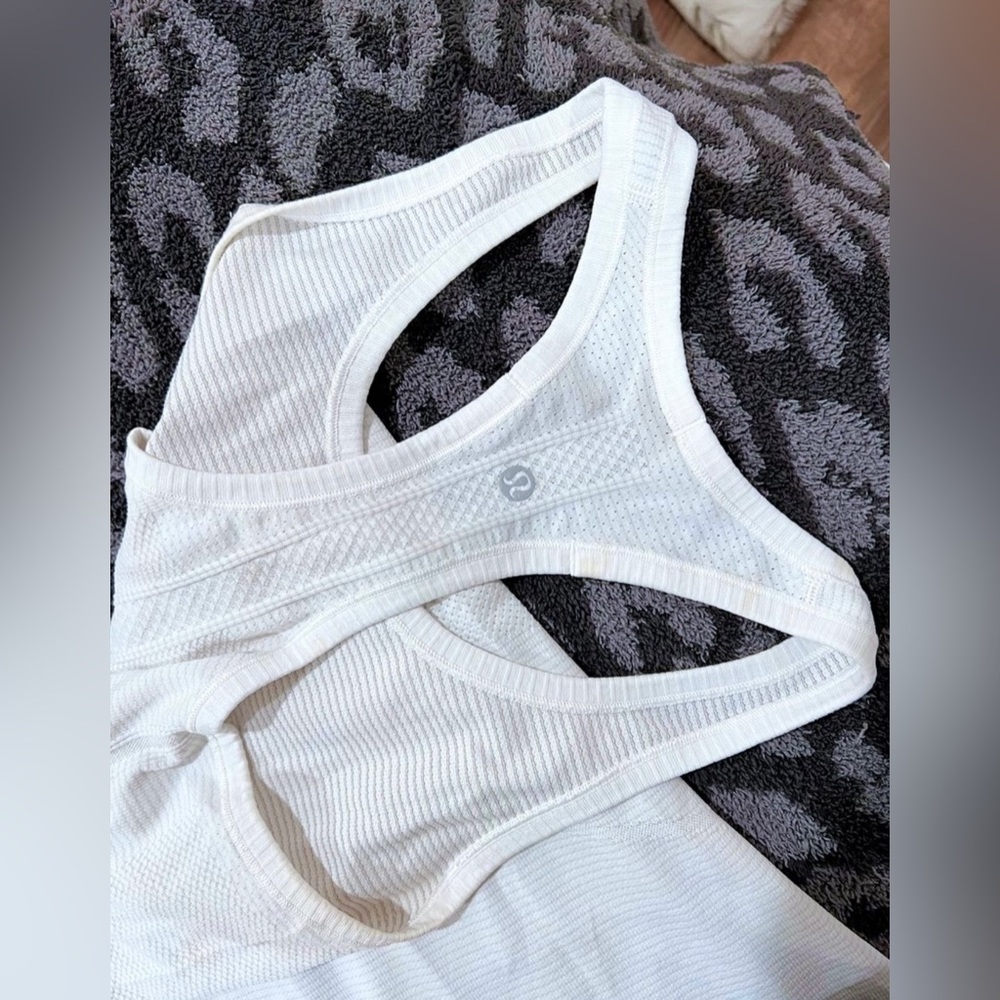 Lululemon swiftly tank